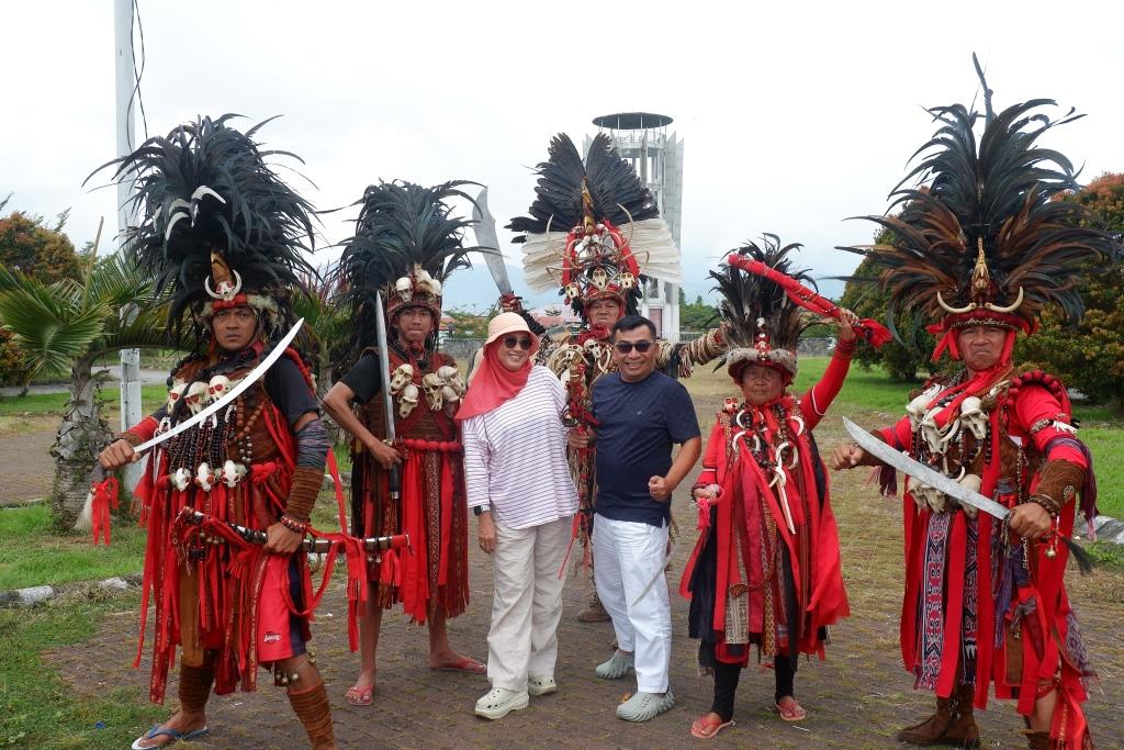 Paket-Wisata-Manado-1-Hari-2-3-4-5-Malam-Bunaken-Minahasa-Tomohon-Tondano-Likupang-Halal-Food-9